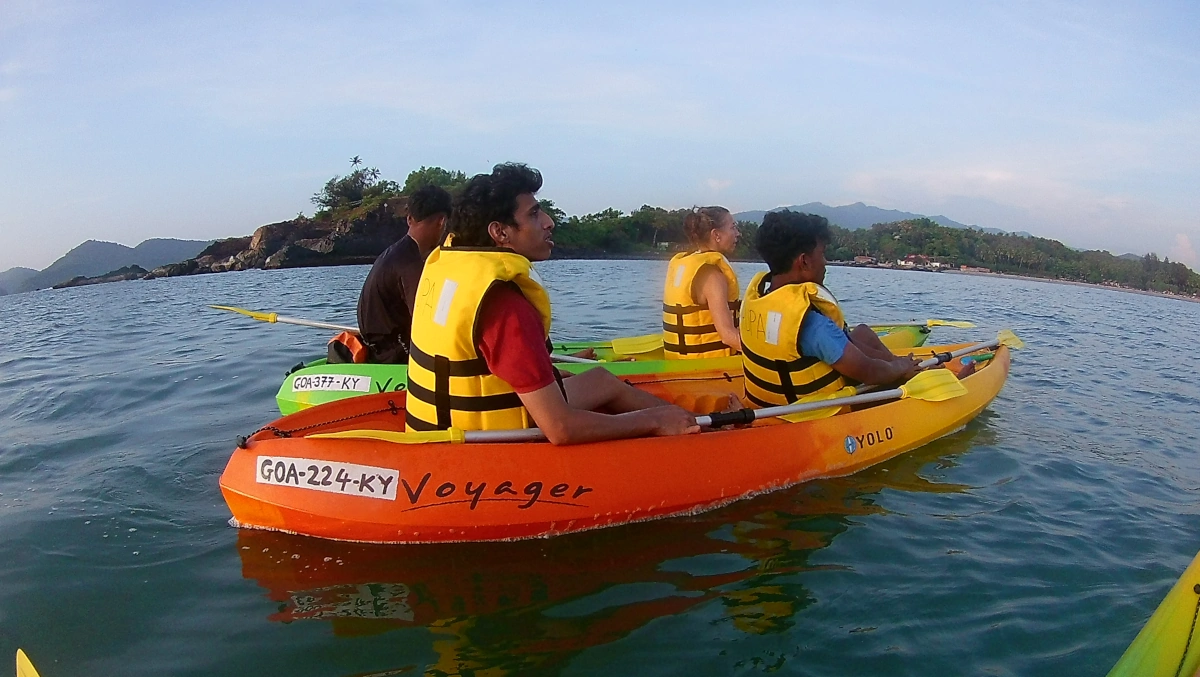Patnembeach sea kayaking