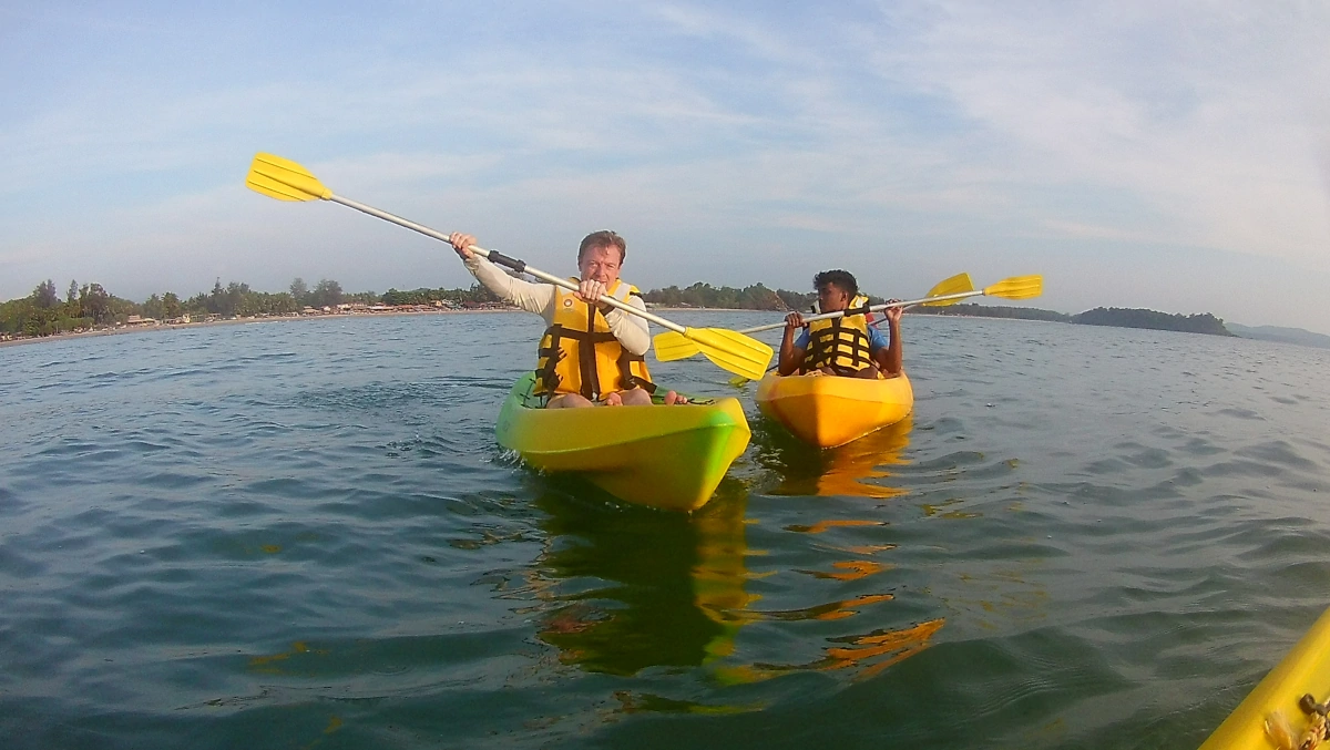 Patnembeach sea kayaking